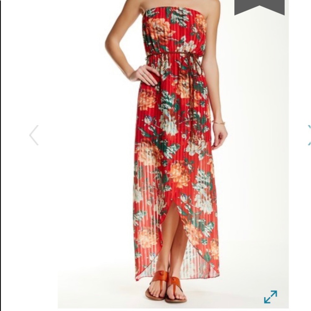 Colorful red strapless dress